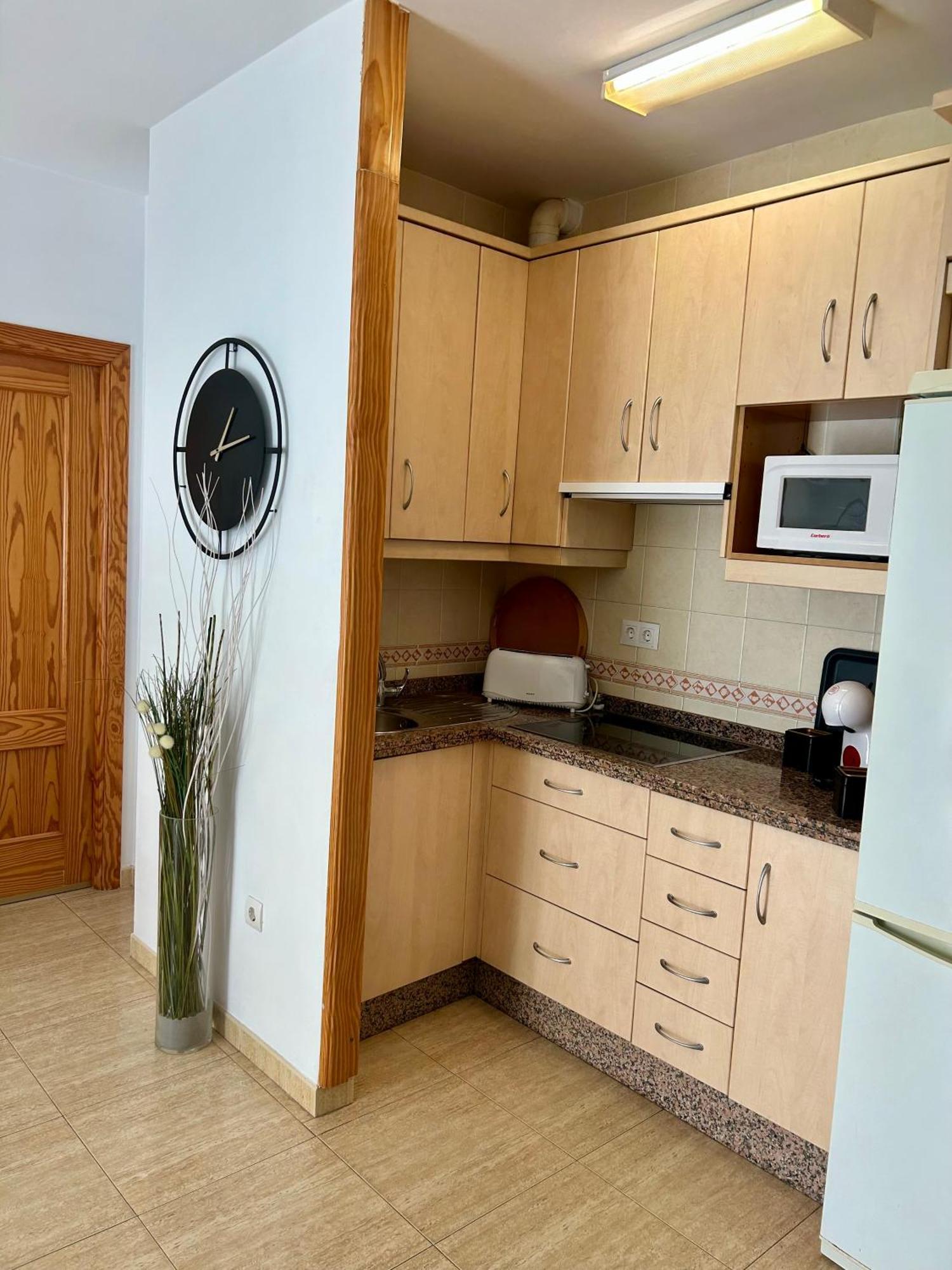Numali Apartamento Нерха Екстериор снимка